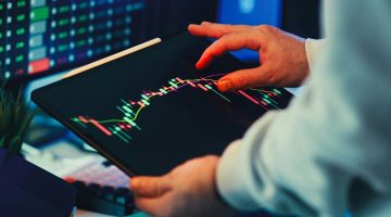 Ketika Investor Indonesia Mengikuti Tren Bukan Analisis