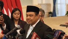 dok kompas